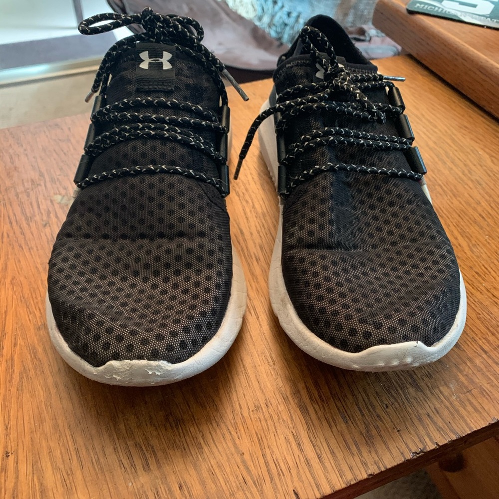 Under Armour Tennis Shoes